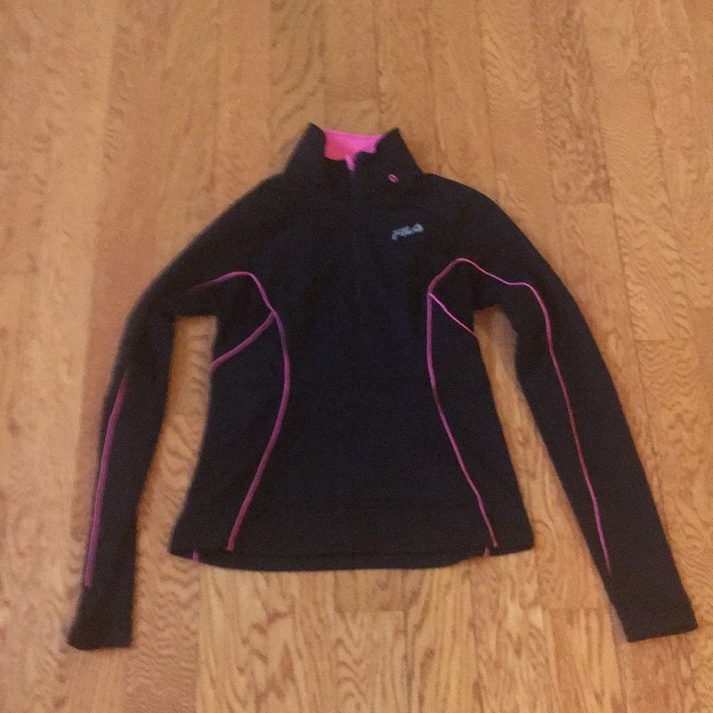 Fila pull over